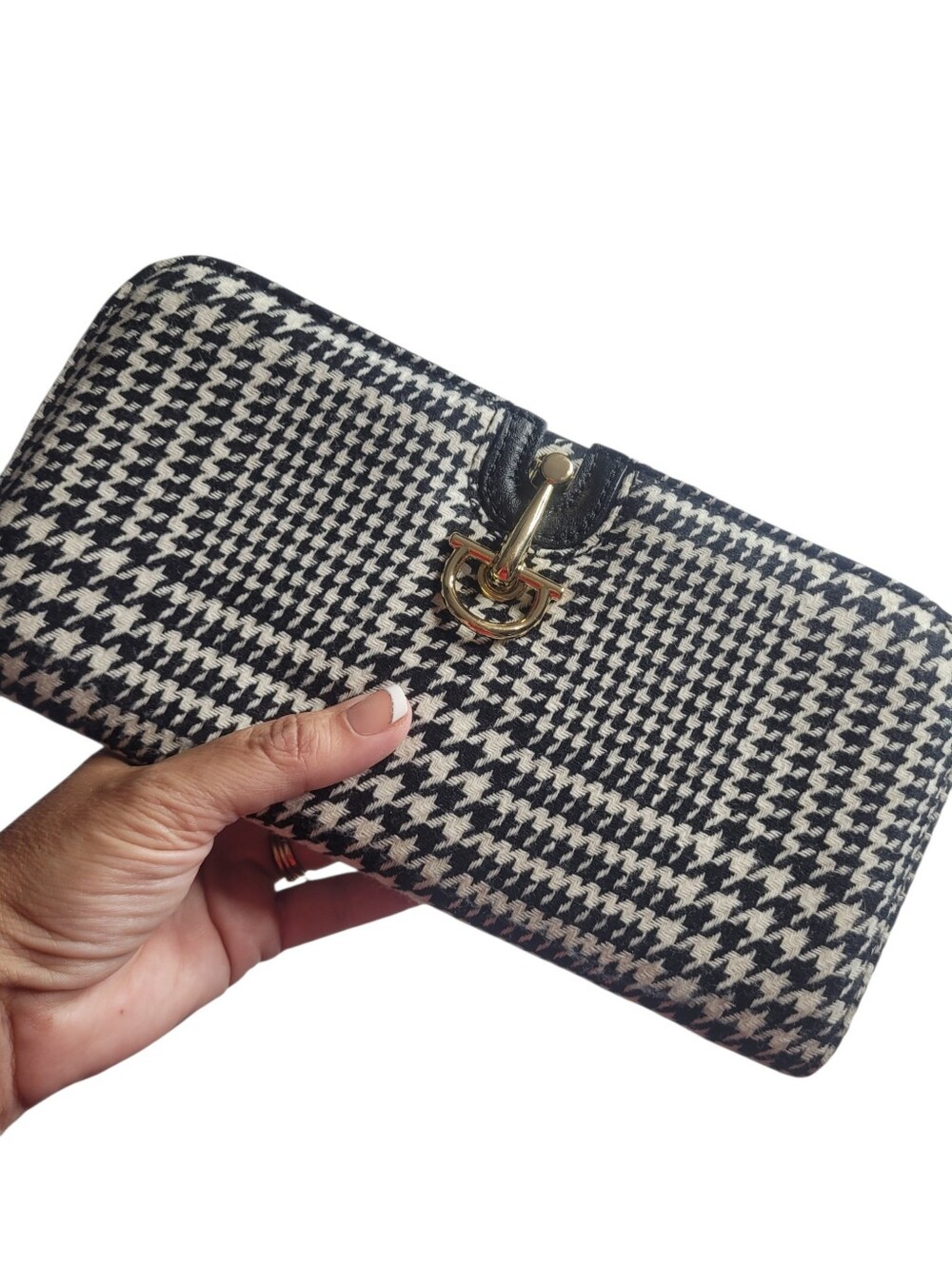 Talbots Black & White Hoindstooth Clutch Wallet